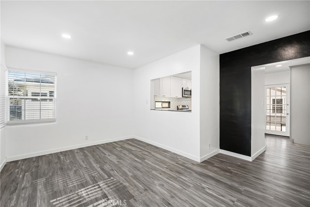 211 Florence Place