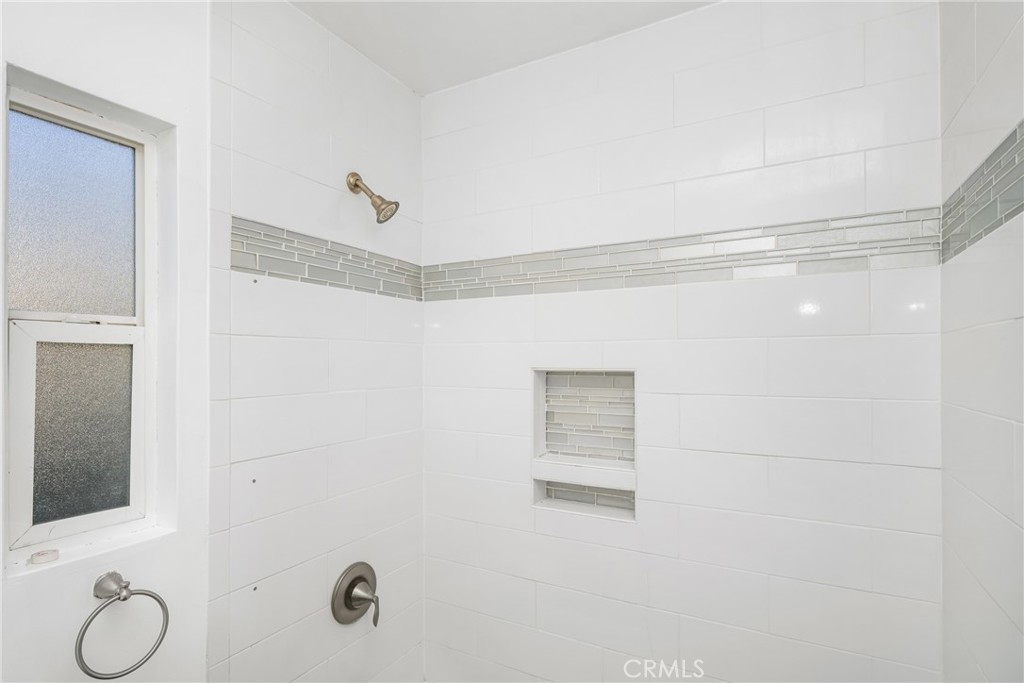 211 Florence Place