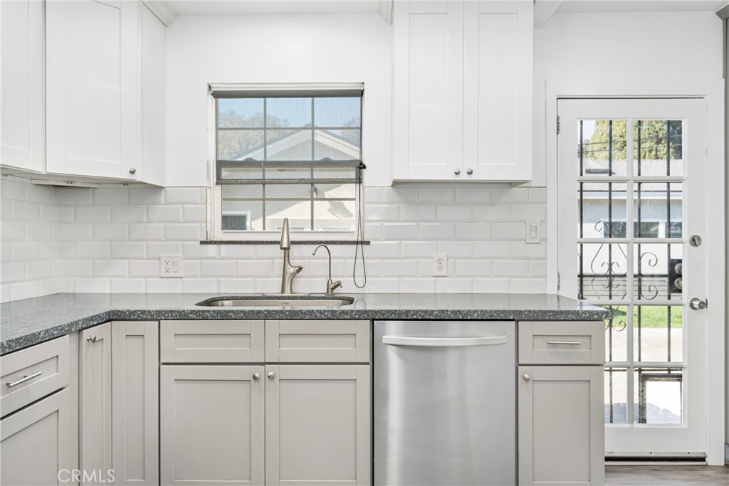 211 Florence Place