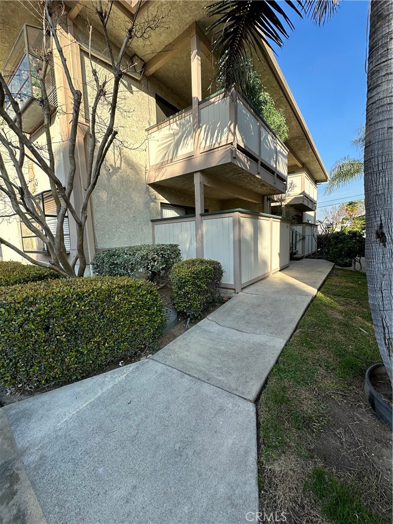 139 S Poplar Avenue 25