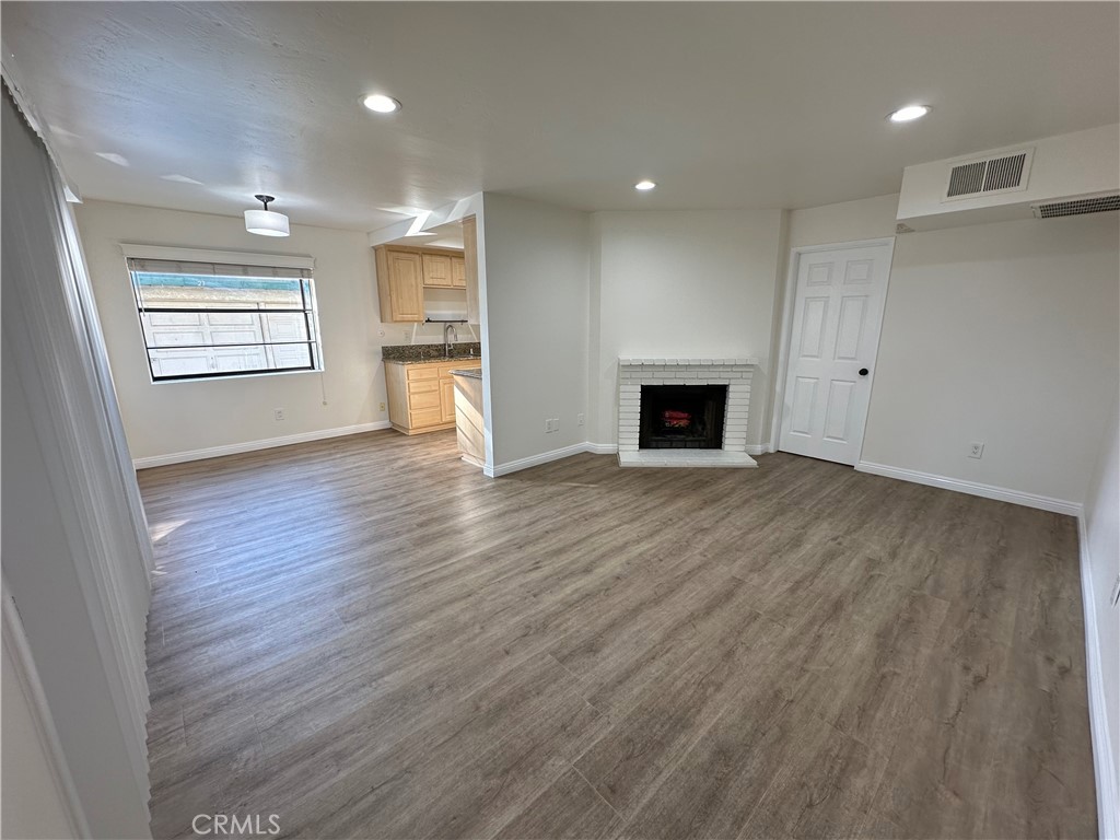 139 S Poplar Avenue 25