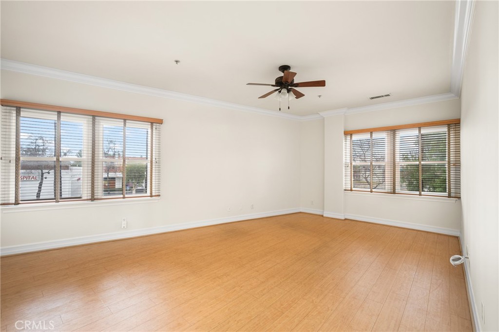1128 W Lincoln Avenue 201