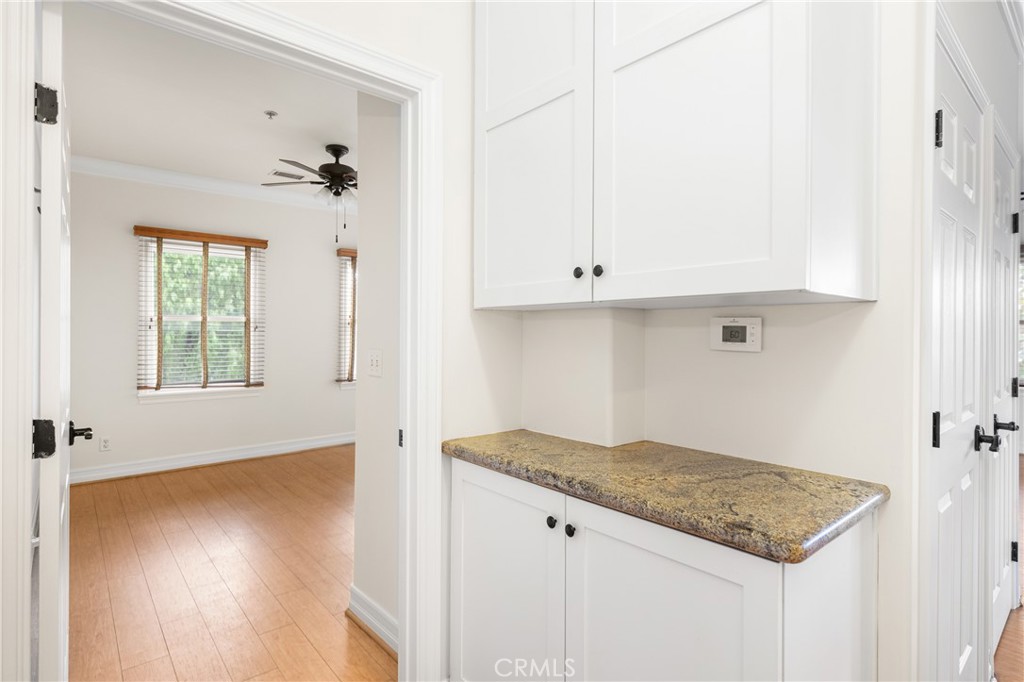 1128 W Lincoln Avenue 201