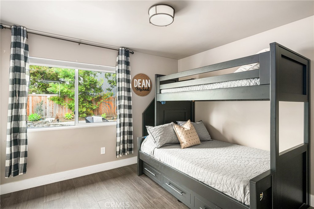 5631 E Mountain Avenue