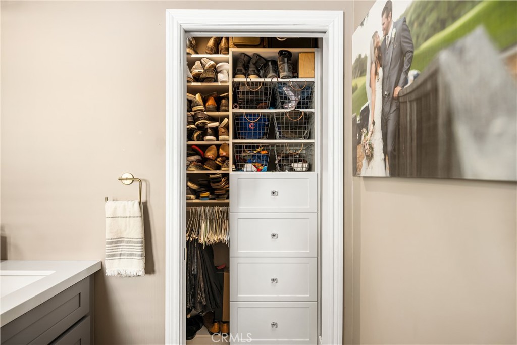 5631 E Mountain Avenue