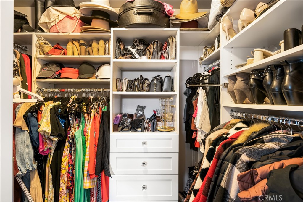 5631 E Mountain Avenue