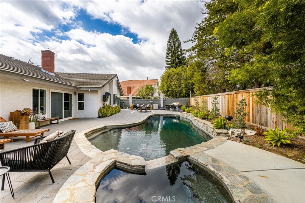 5631 E Mountain Avenue