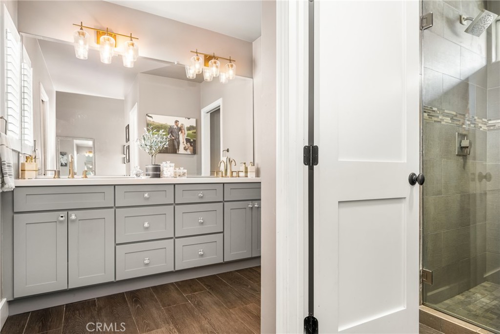 5631 E Mountain Avenue