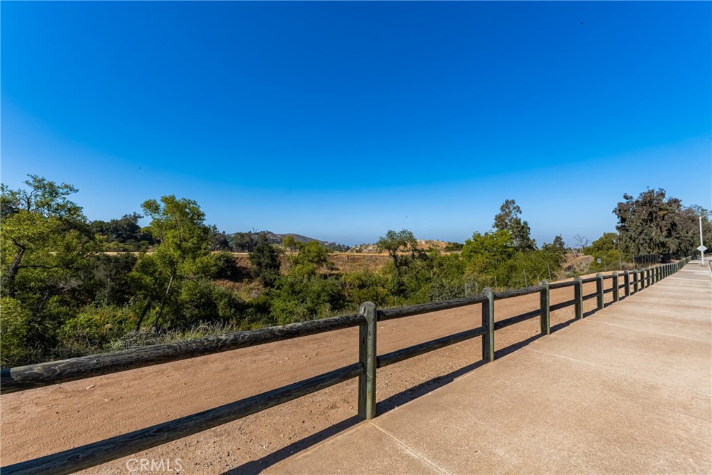 5631 E Mountain Avenue