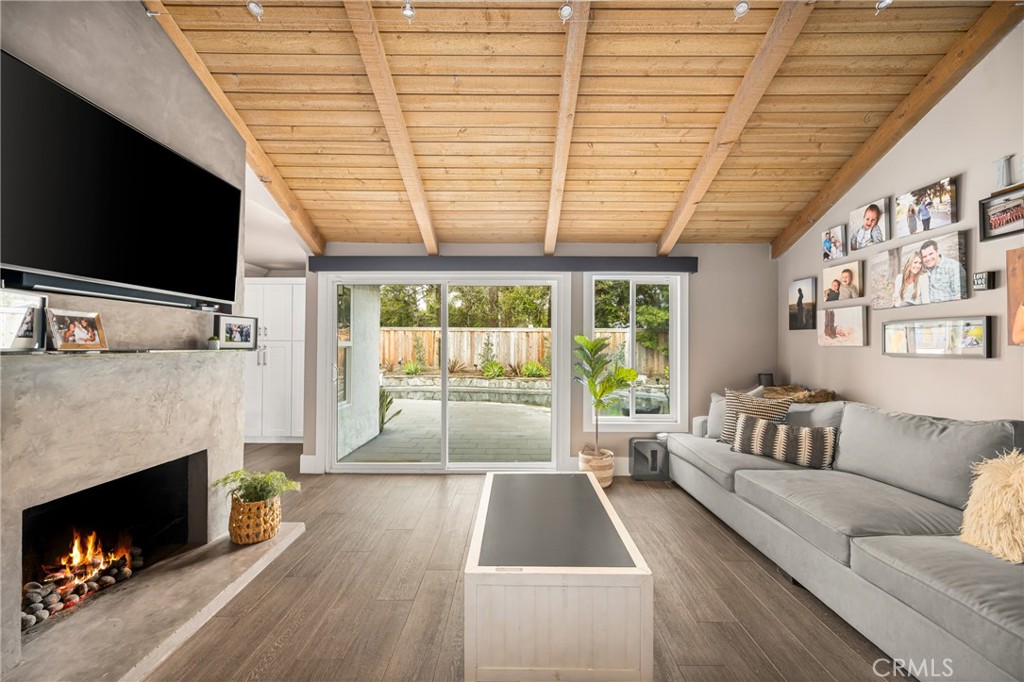 5631 E Mountain Avenue