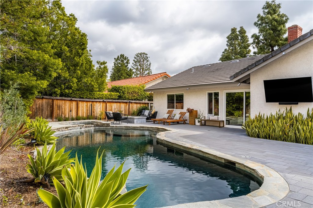 5631 E Mountain Avenue