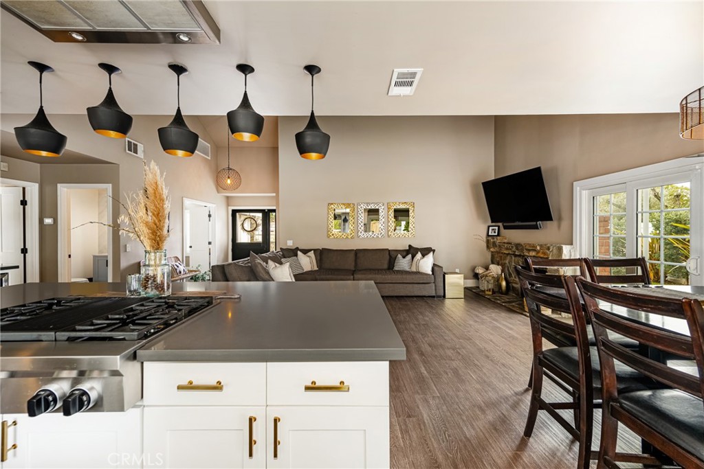 5631 E Mountain Avenue