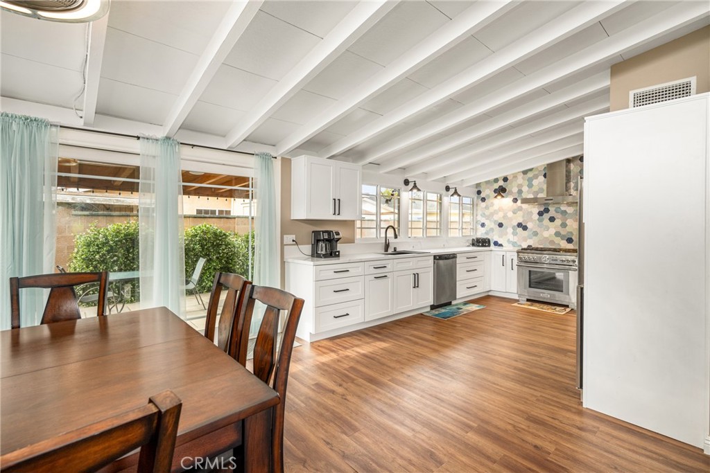 2151 W Romneya Drive