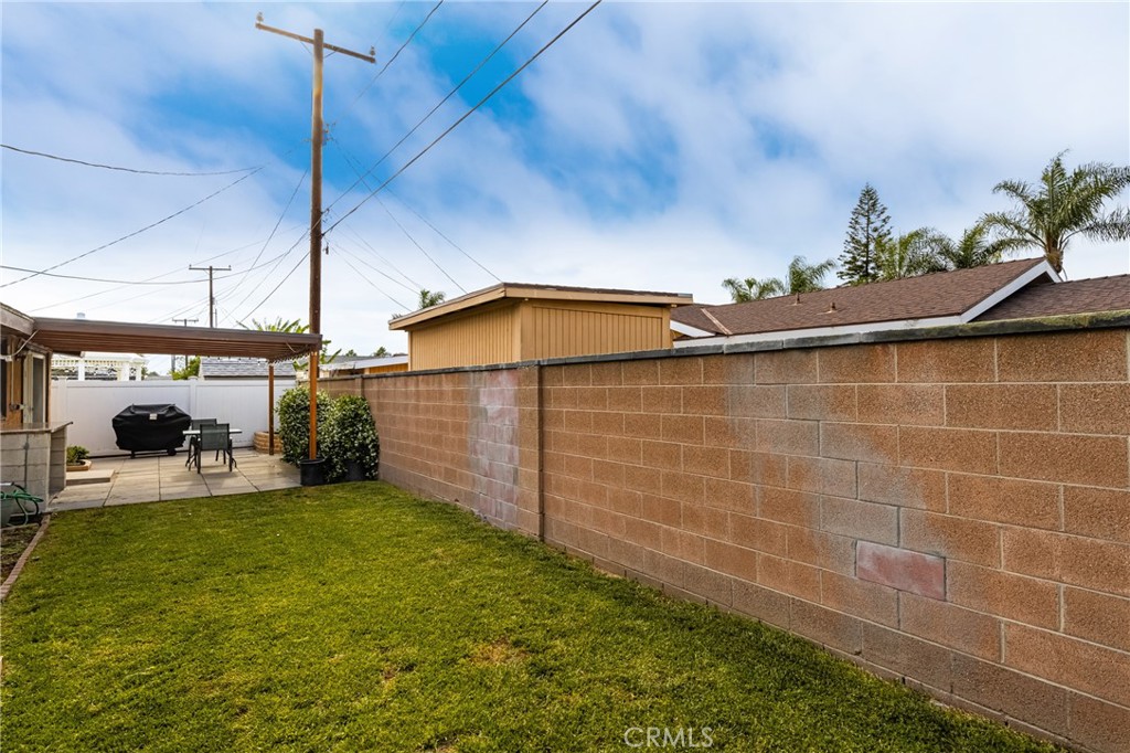 2151 W Romneya Drive