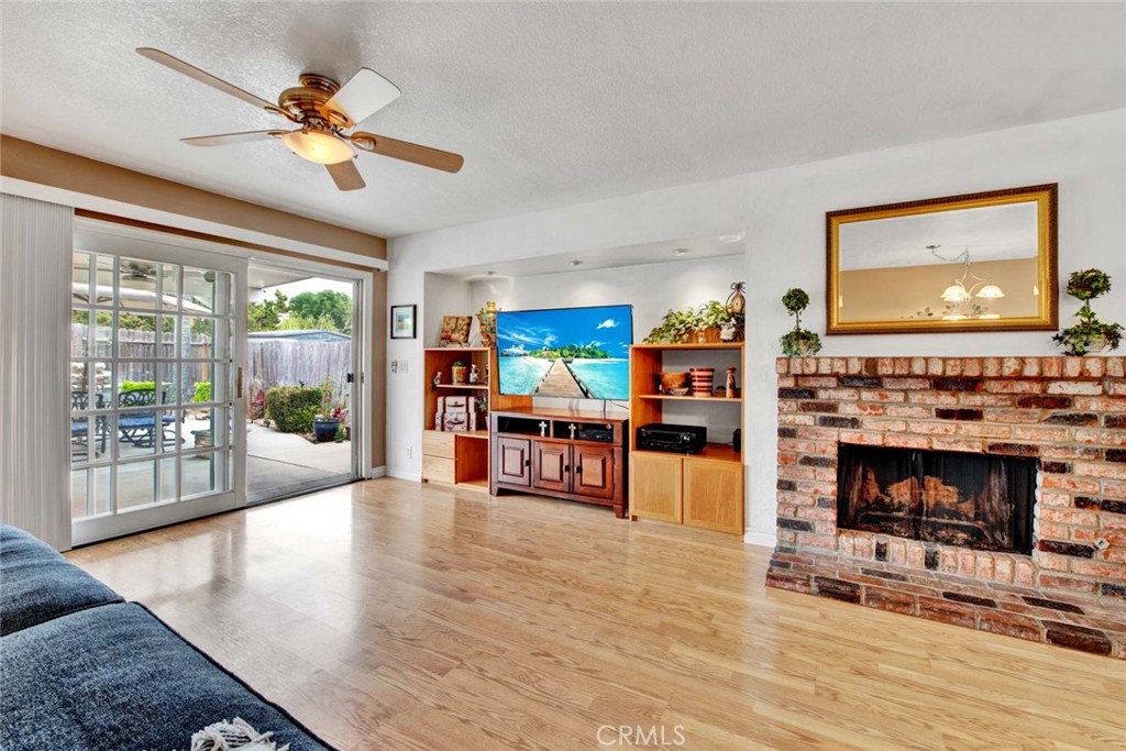 5362 Redwood Street