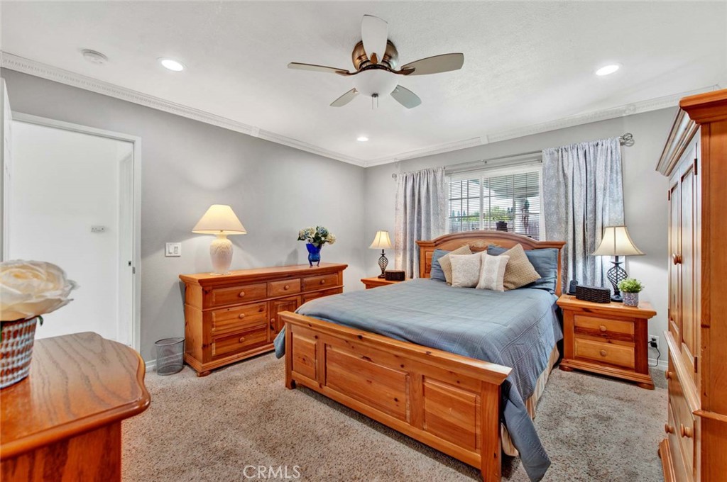 5362 Redwood Street