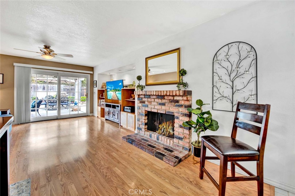 5362 Redwood Street