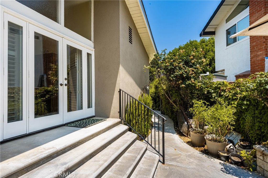 16671 Landmark Avenue