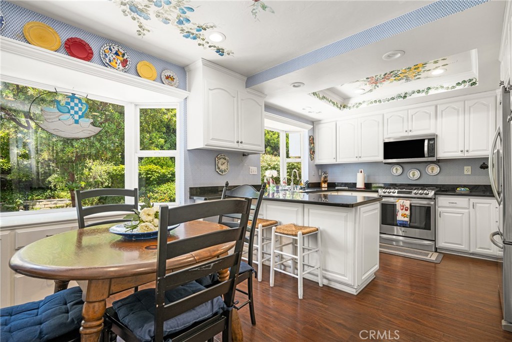 16671 Landmark Avenue