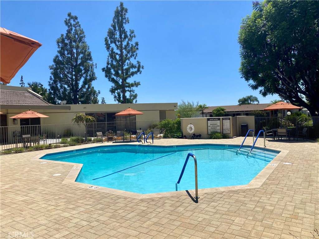 320 Lakepark Drive