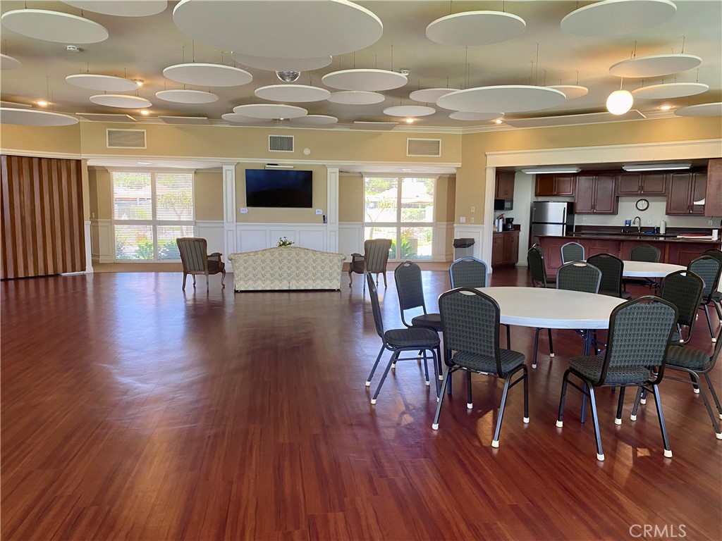 320 Lakepark Drive