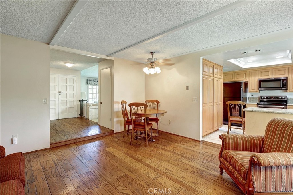 3464 E Elm Street