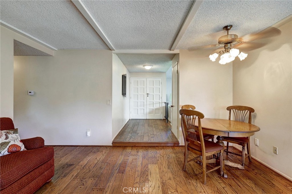 3464 E Elm Street