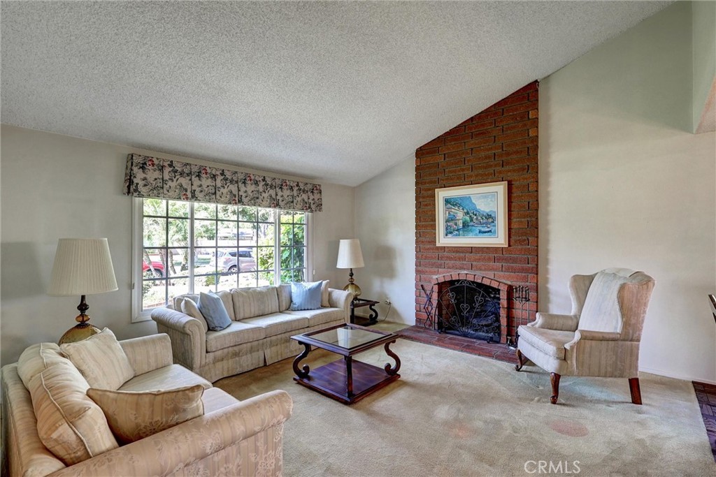 3464 E Elm Street