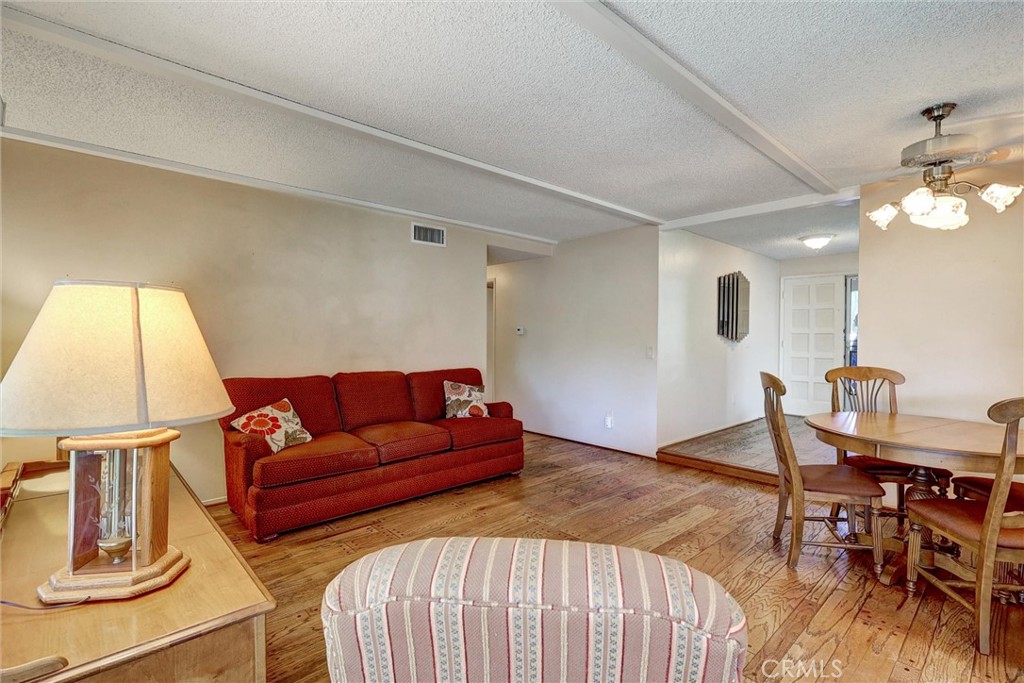 3464 E Elm Street