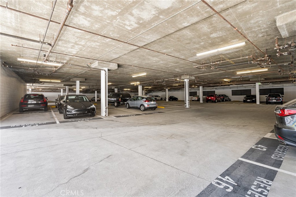 435 W Center Street Promenade 201