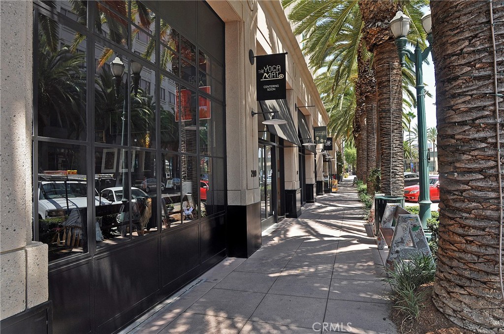 435 W Center Street Promenade 201