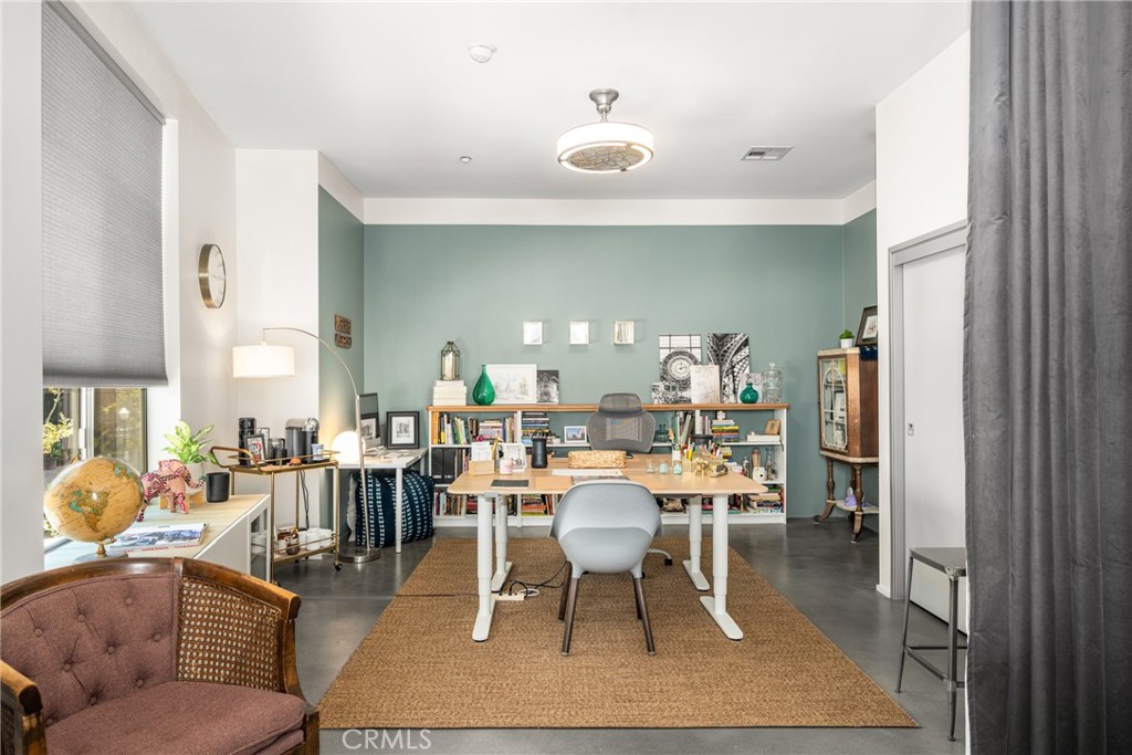 435 W Center Street Promenade 201