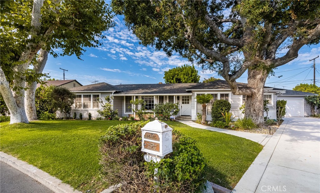 163 N Evelyn Drive