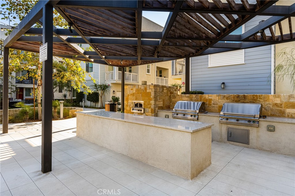 663 S Mosaic Street