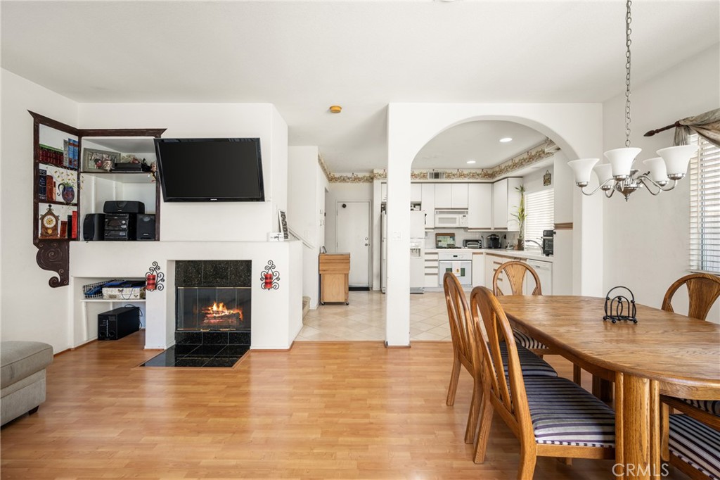 816 S Yellowstone Way