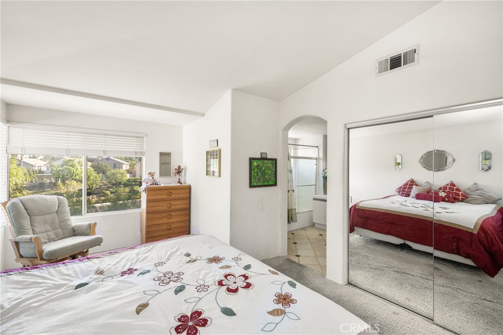 816 S Yellowstone Way