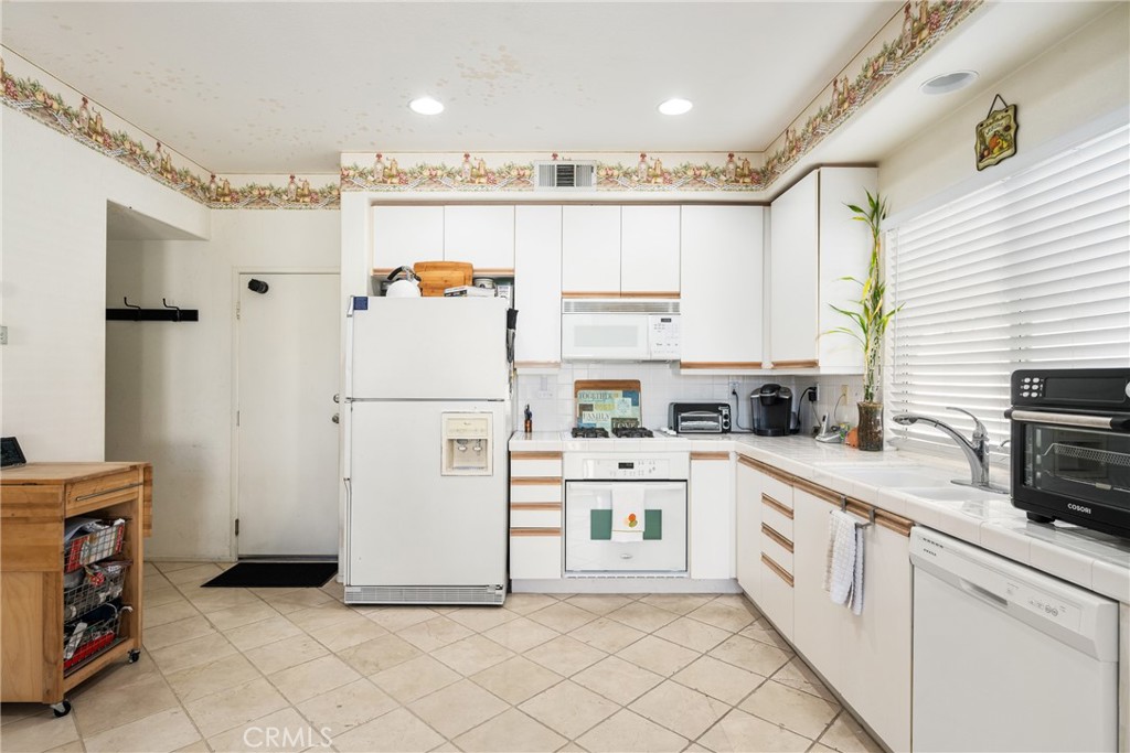 816 S Yellowstone Way