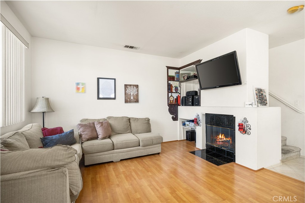 816 S Yellowstone Way