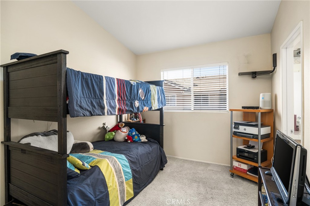 816 S Yellowstone Way