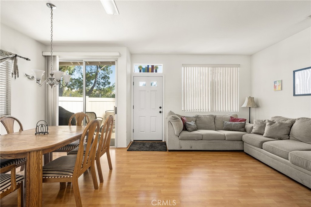 816 S Yellowstone Way