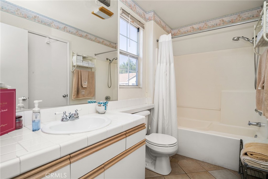 816 S Yellowstone Way