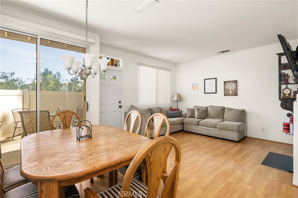 816 S Yellowstone Way