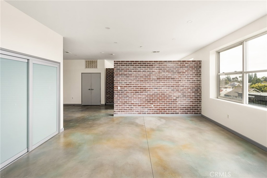 435 W Center Street Promenade 323