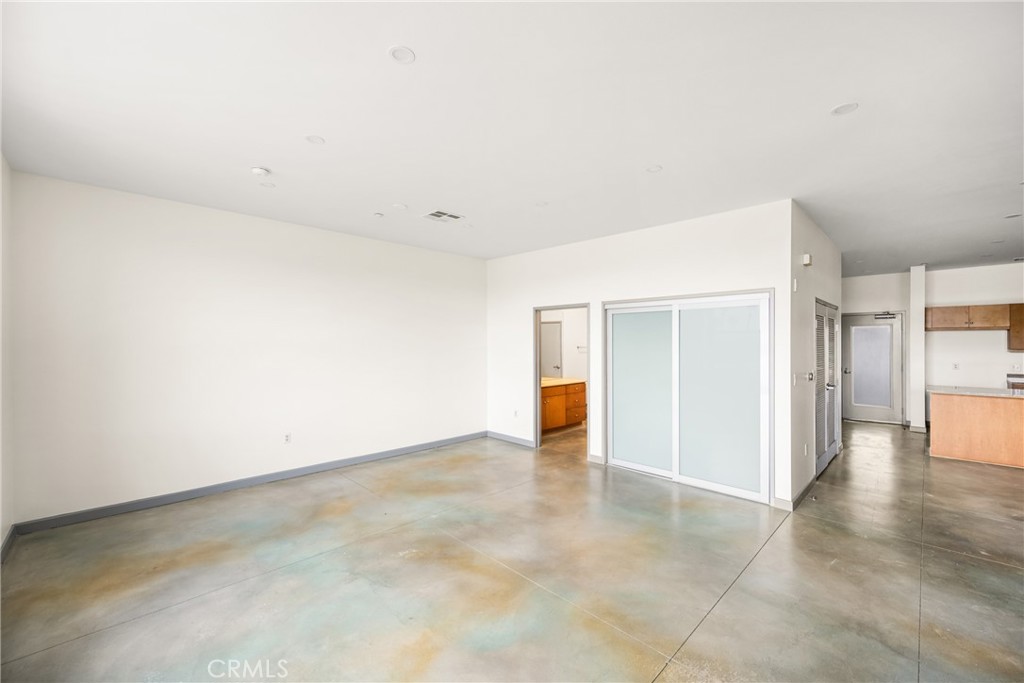 435 W Center Street Promenade 323