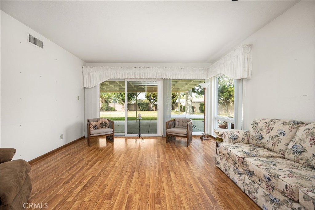 617 S Birchleaf Drive