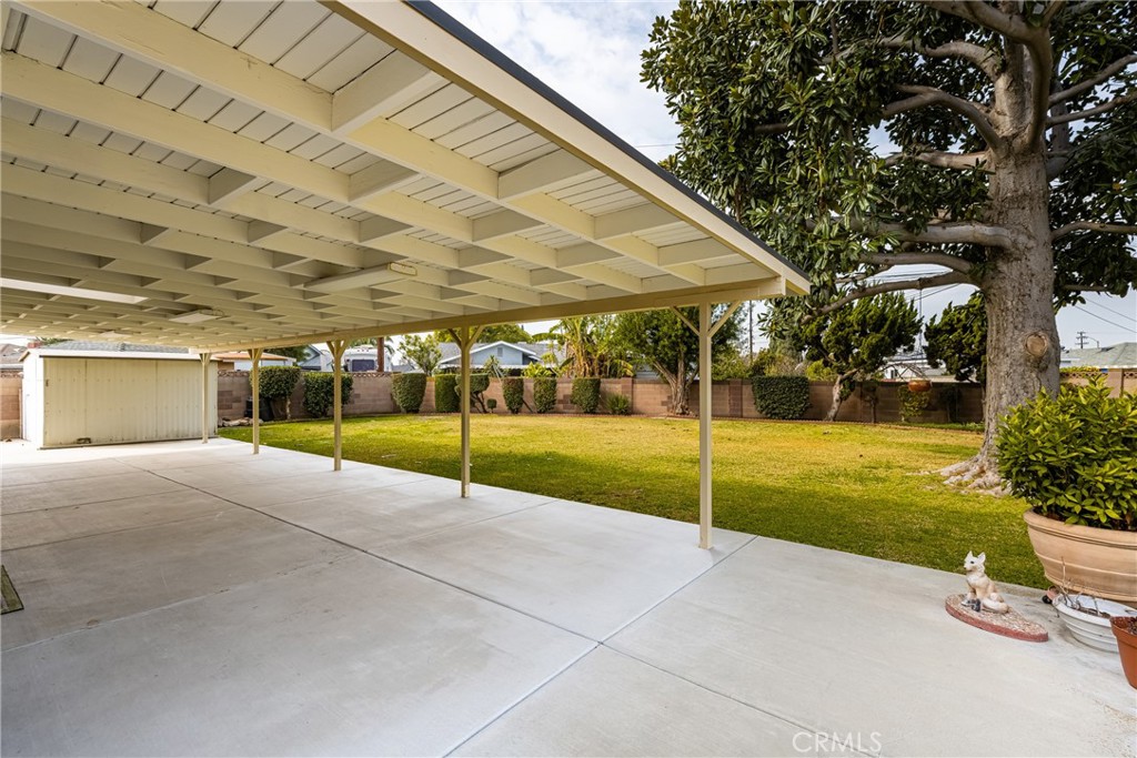 617 S Birchleaf Drive