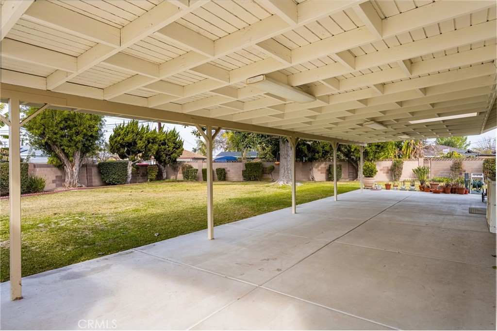 617 S Birchleaf Drive