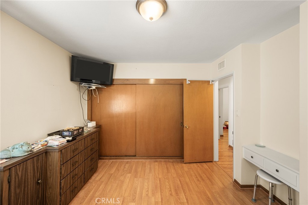 617 S Birchleaf Drive