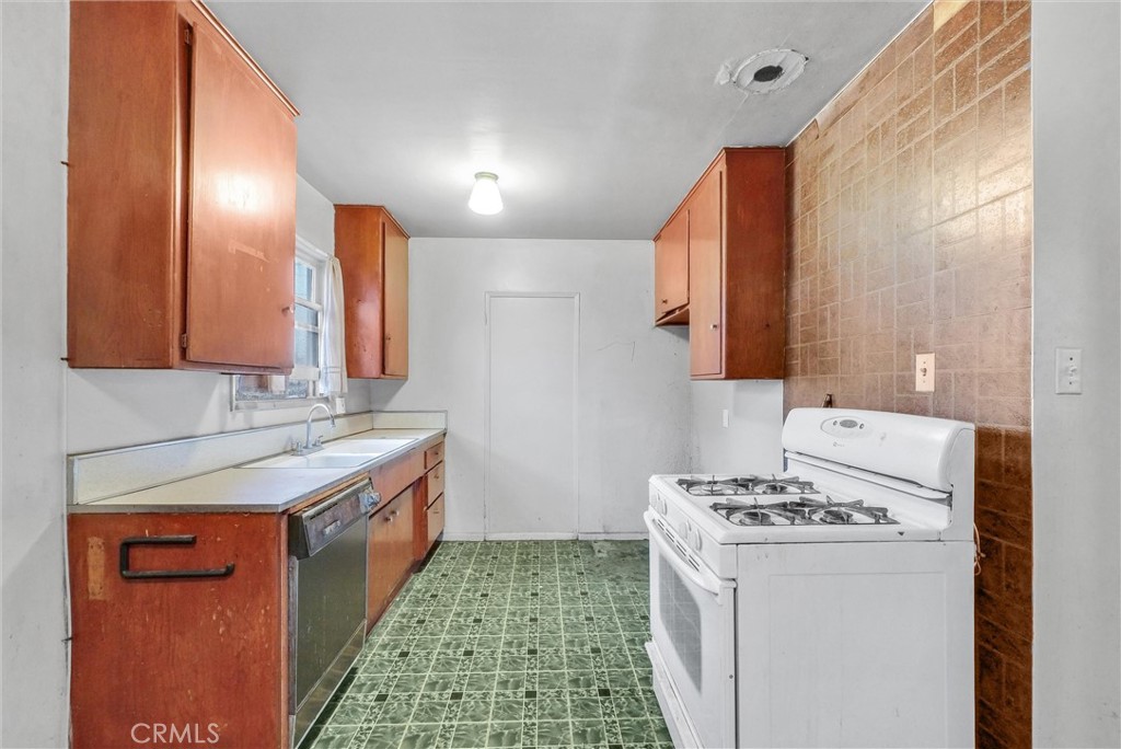 816 N Magnolia Avenue