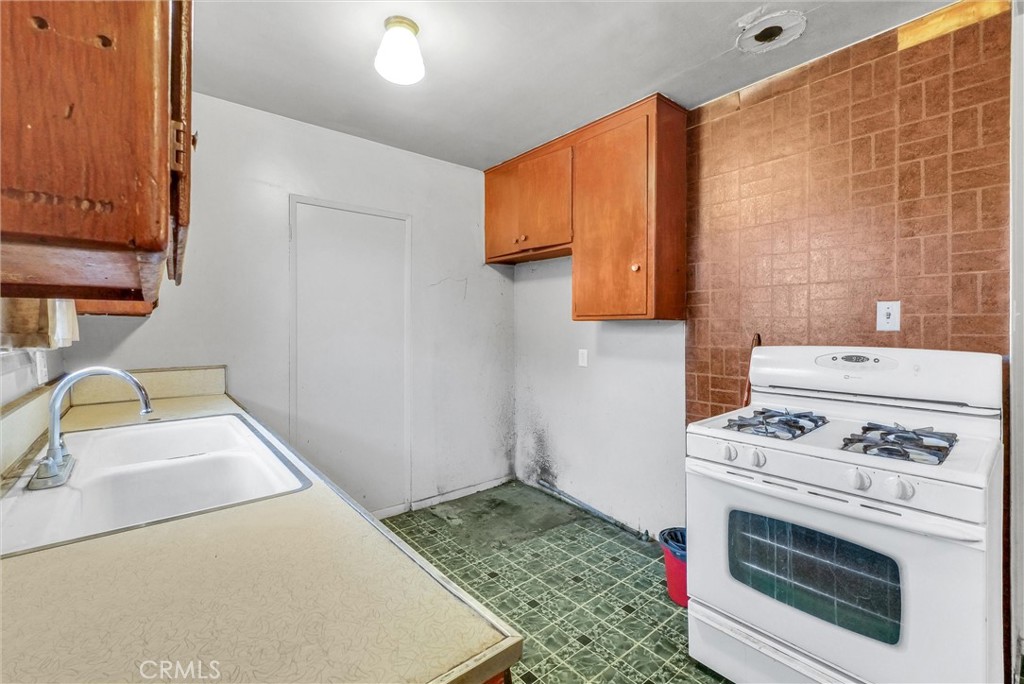 816 N Magnolia Avenue